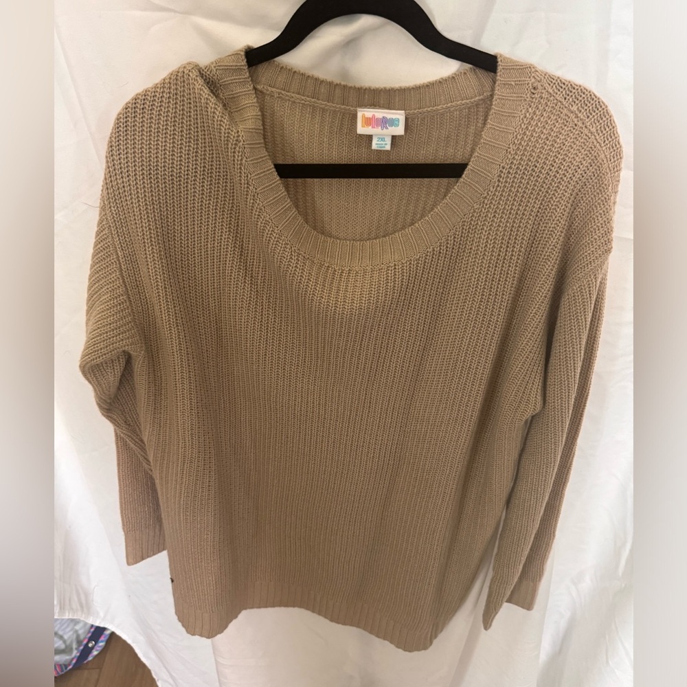 Lularoe Mariah sweater